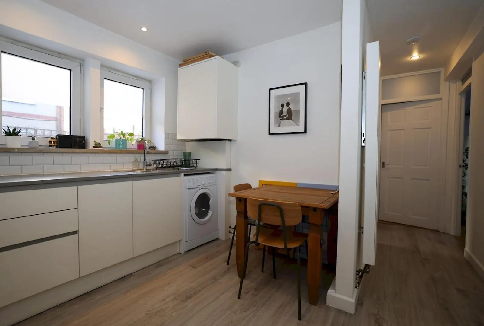 Pass The Keys Charming 2 Bed Apartment London